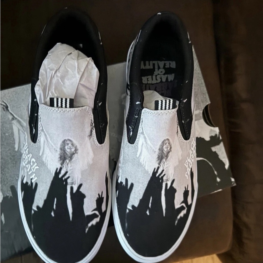 Black Sabbath lakai Men black and White Slip-On Shoes size 9